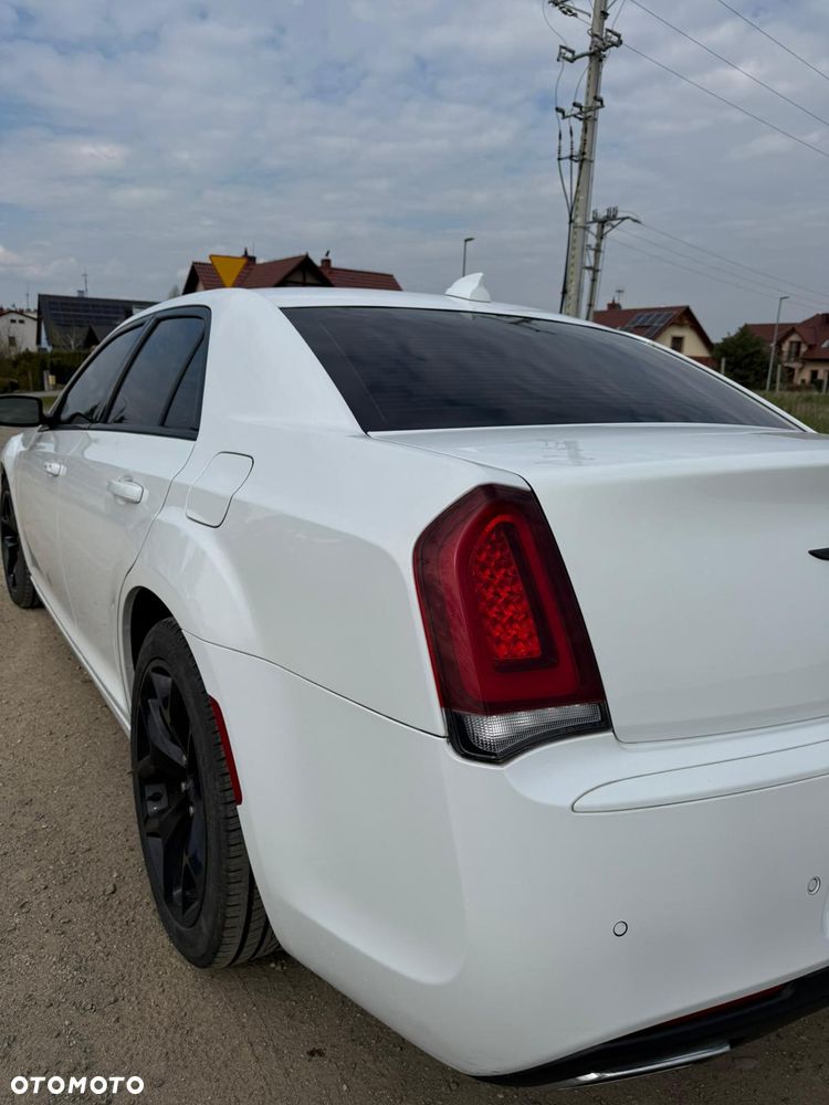Chrysler 300s - 3