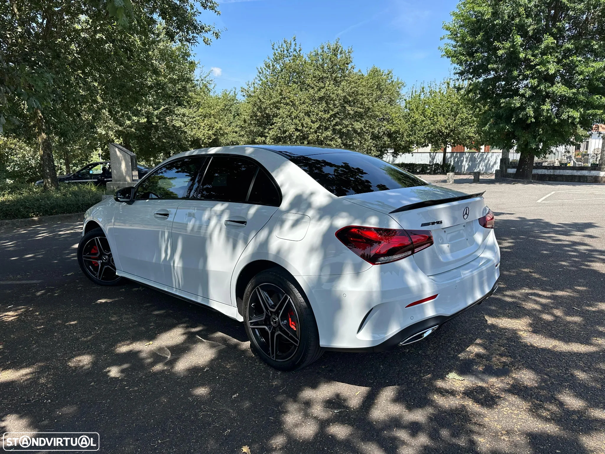 Mercedes-Benz A 250 Limousine e AMG Line - 5