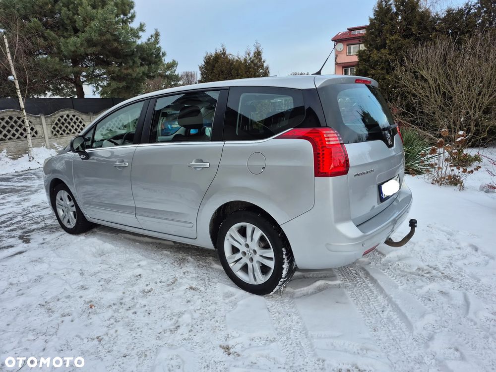 Peugeot 5008 HDI 150 Active - 5