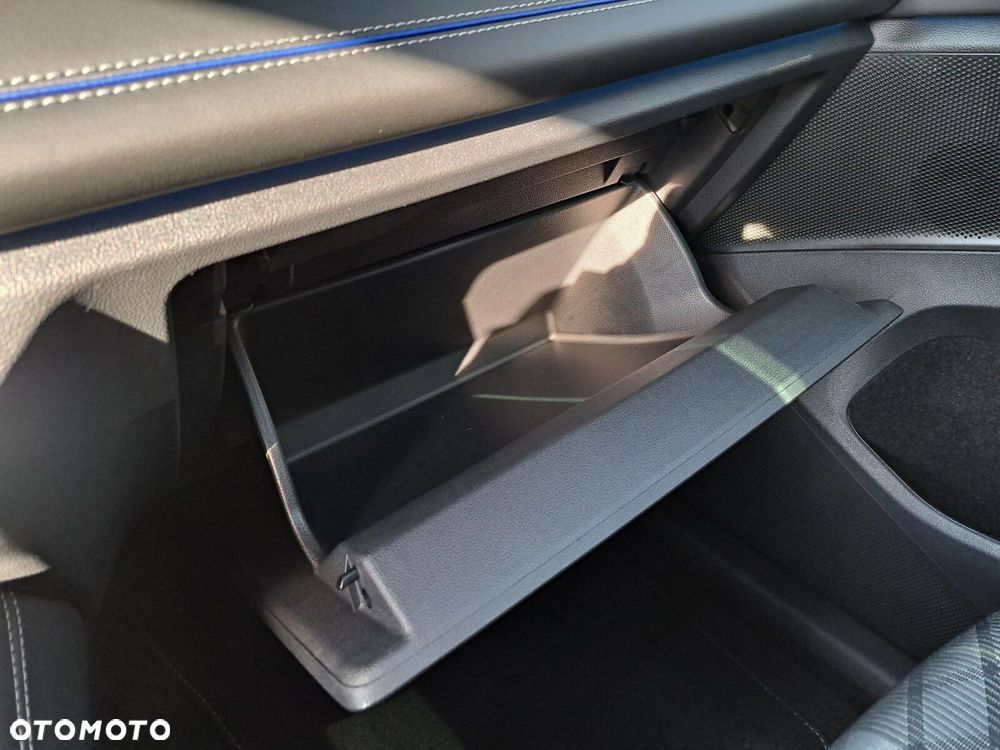 Volkswagen Tiguan 1.5 eTSI R-Line Plus DSG - 32