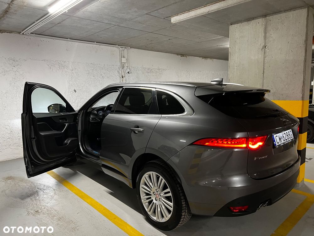 Jaguar F-Pace 2.0 i4D AWD R-Sport - 7