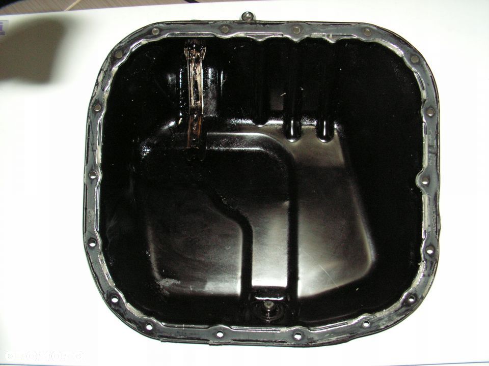 COROLLA E11 2,0 D4D MISKA OLEJOWA IDEALNA ŁADNA - 1