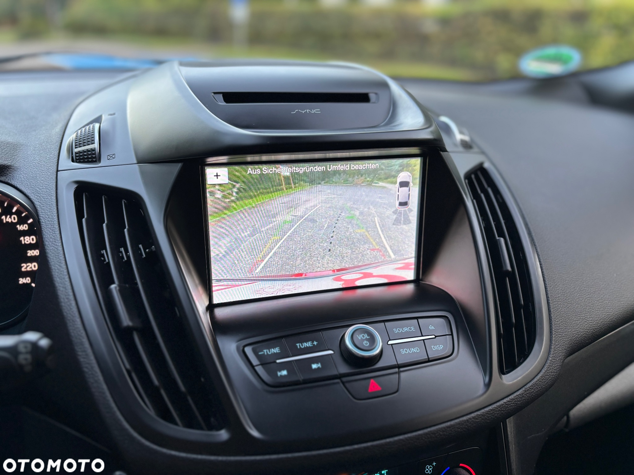 Ford Kuga - 18