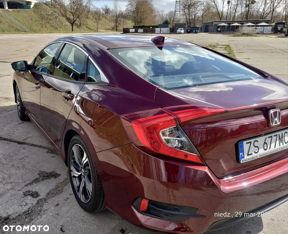 Honda Civic 1.5 T Elegance - 8