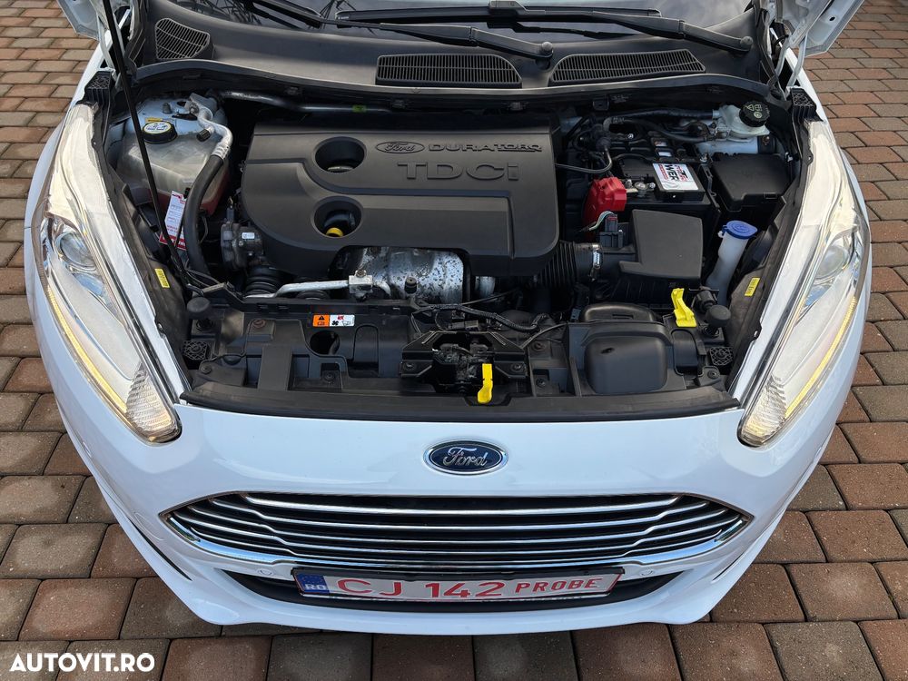 Ford Fiesta 1.6 TDCi DPF Titanium - 12