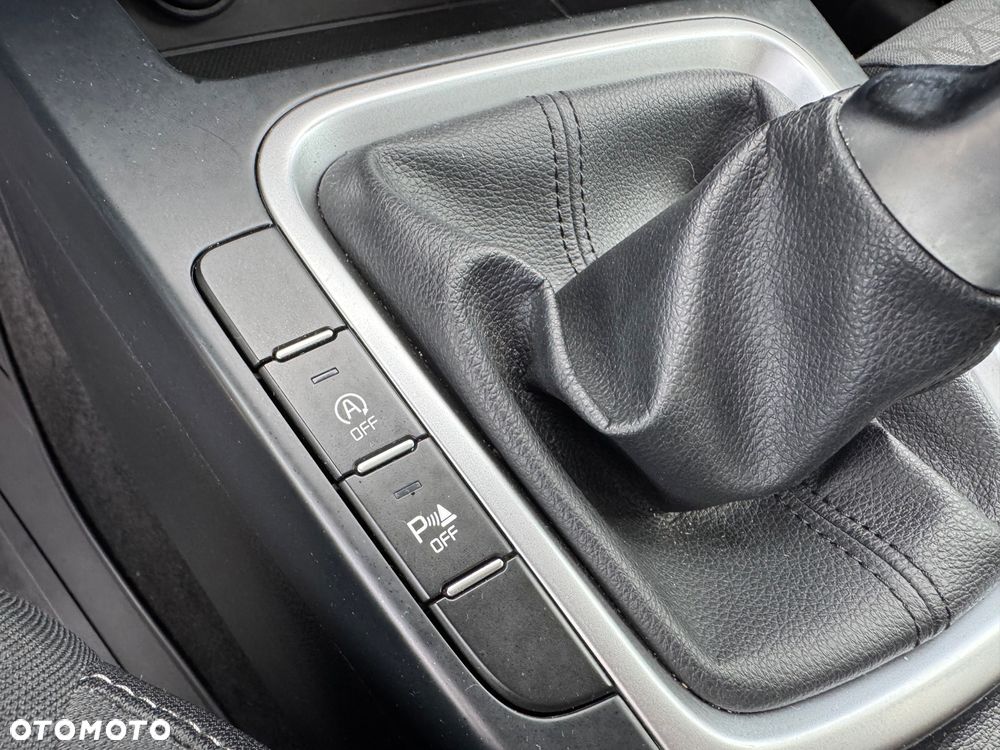 Kia Ceed 1.4 T-GDI OPF Spirit - 24