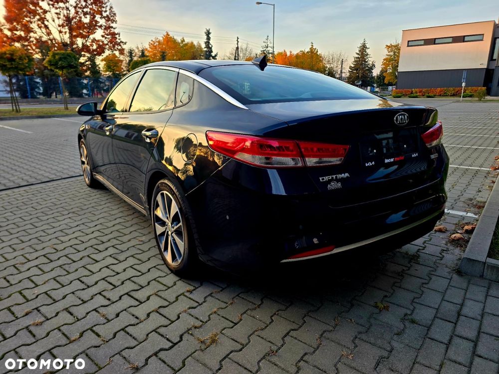 Kia Optima - 5