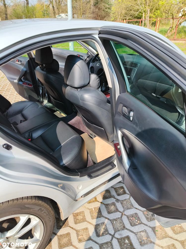 Lexus IS 250 Prestige - 19