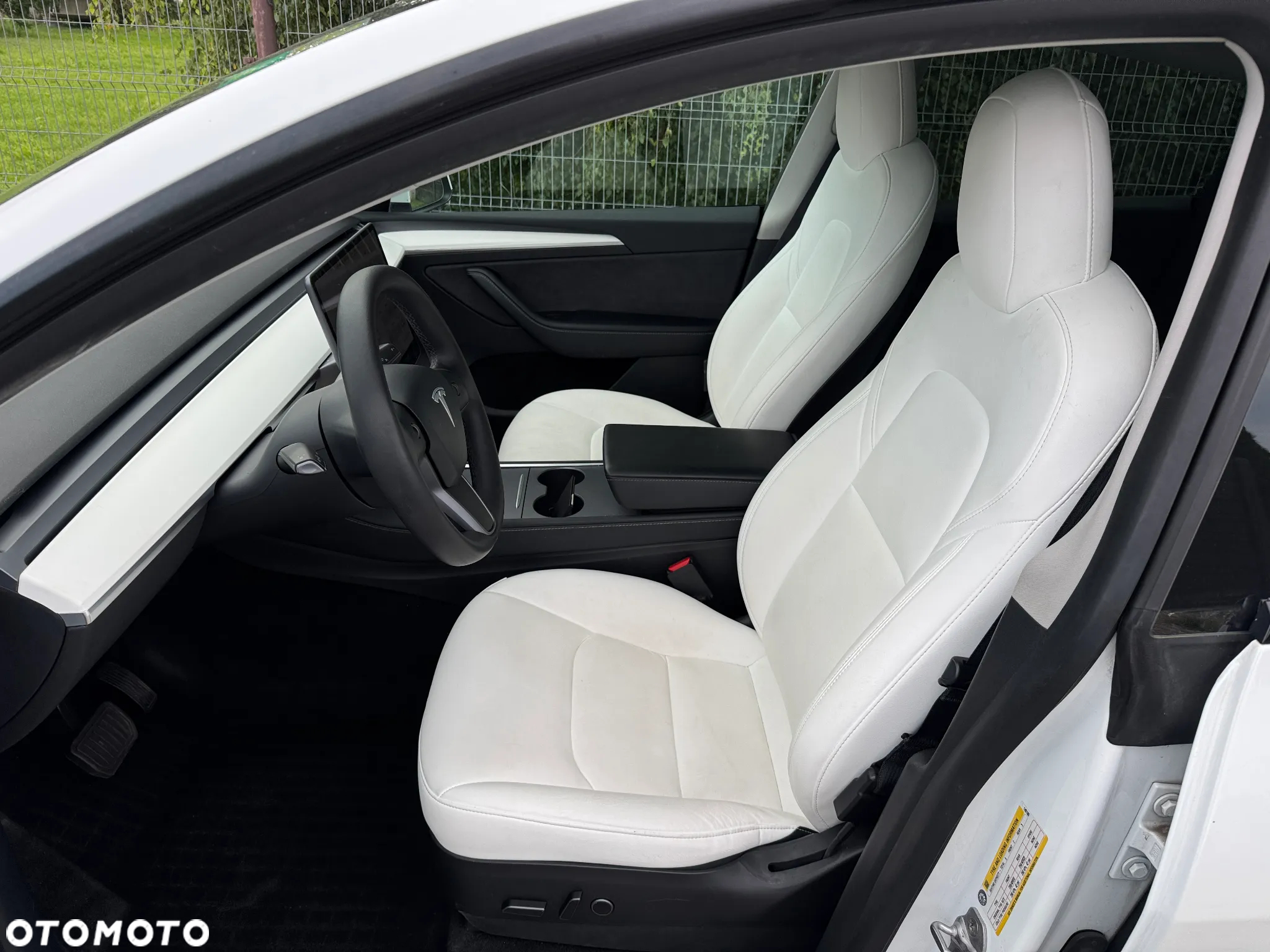 Tesla Y Model Long Range Dual Motor AWD - 12