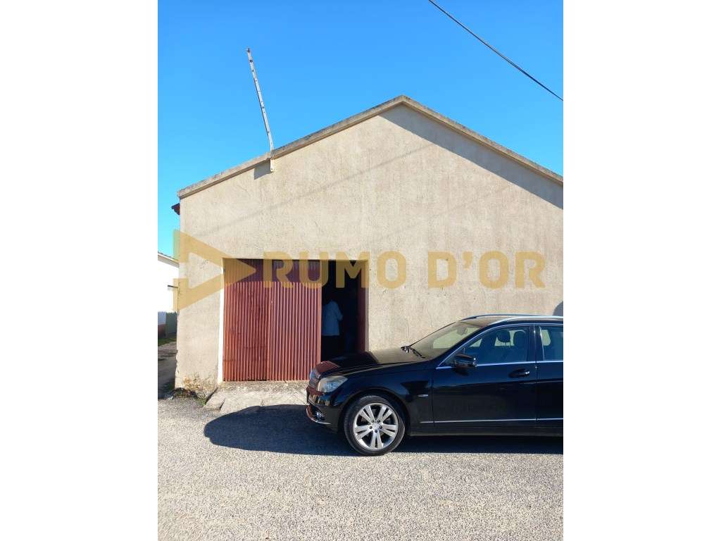 Armazém com WC e Excelente Localização _ Cabanas de Chão - Grande imagem: 2/4