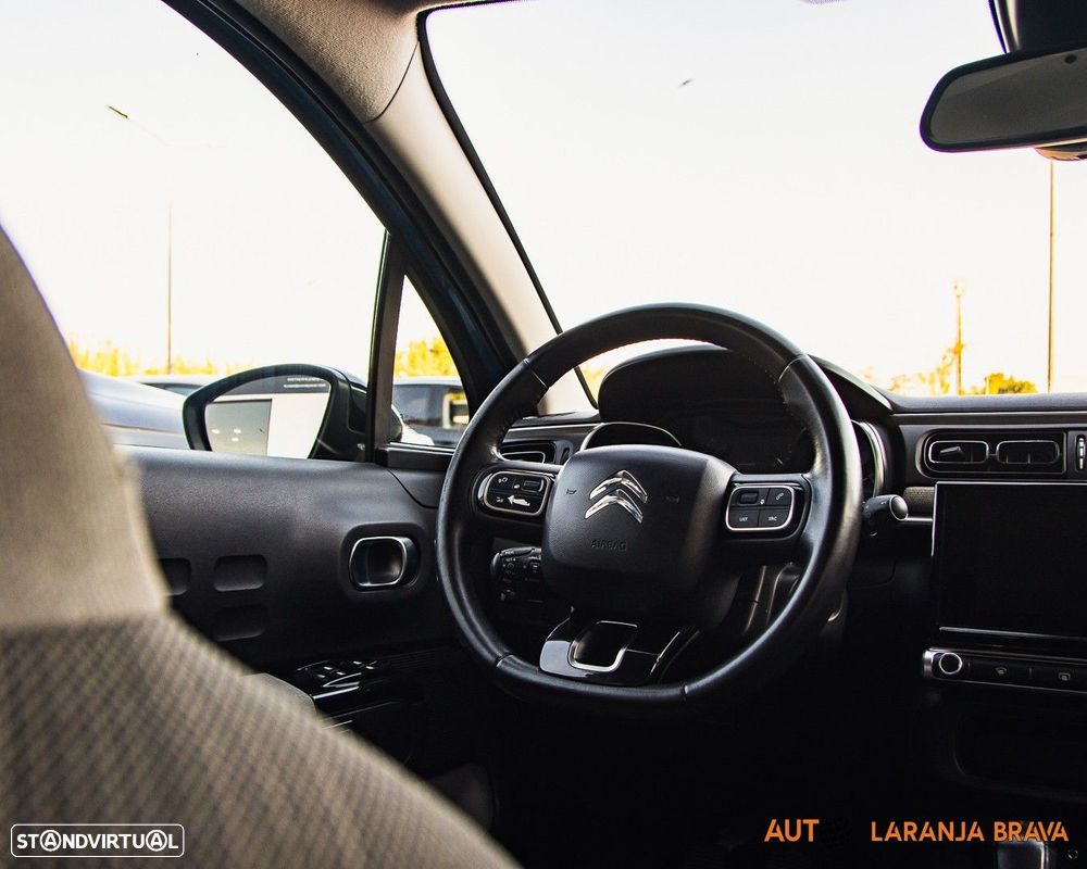 Citroën C3 1.2 PureTech Shine - 23