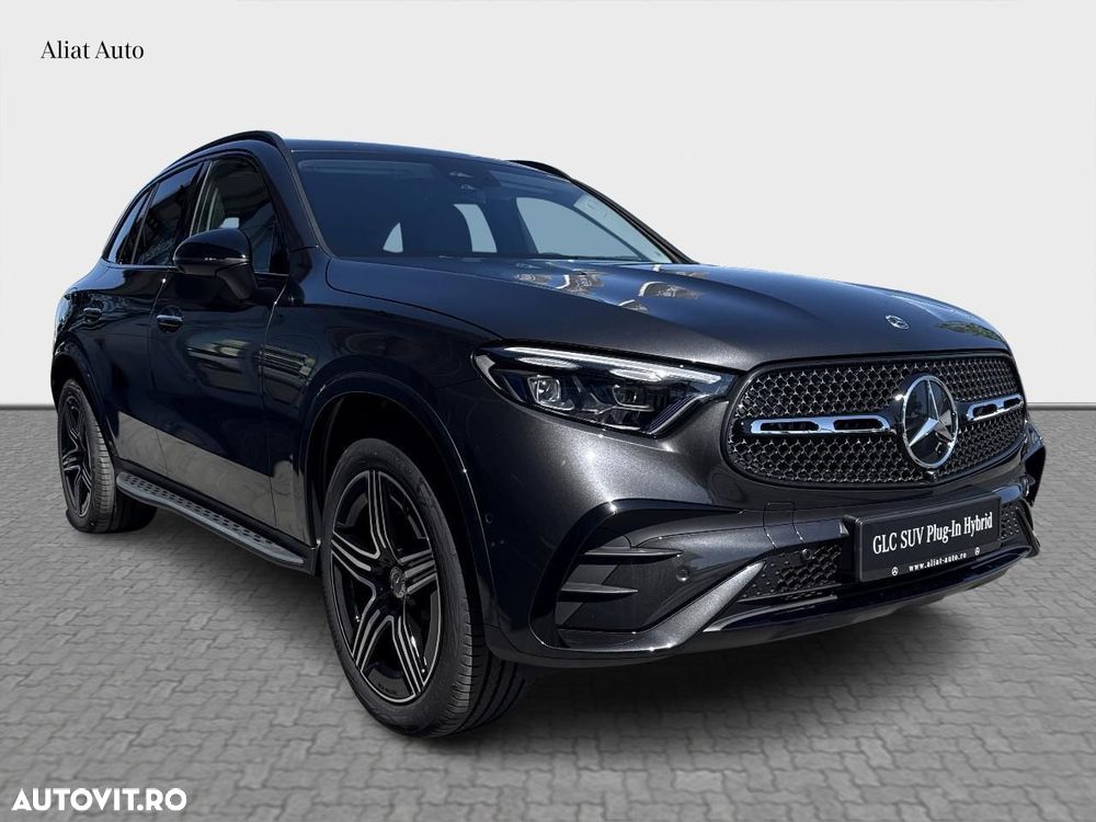 Mercedes-Benz GLC 300 e 4MATIC PHEV - 3