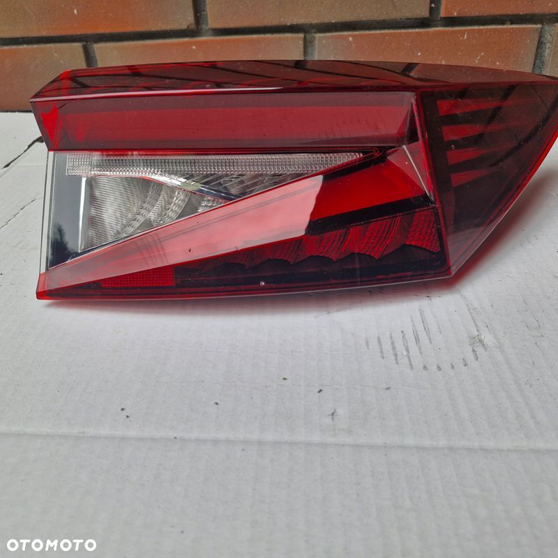 Skoda ENYAQ Lampa Tylna Prawa 5LA945208C - 1