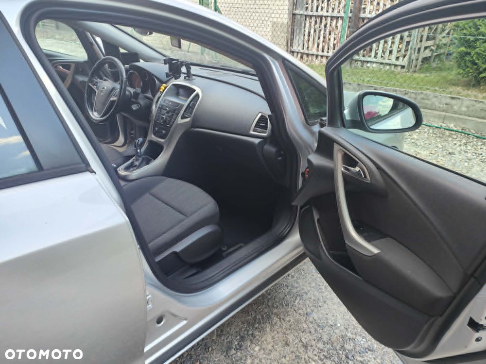 Opel Astra - 9