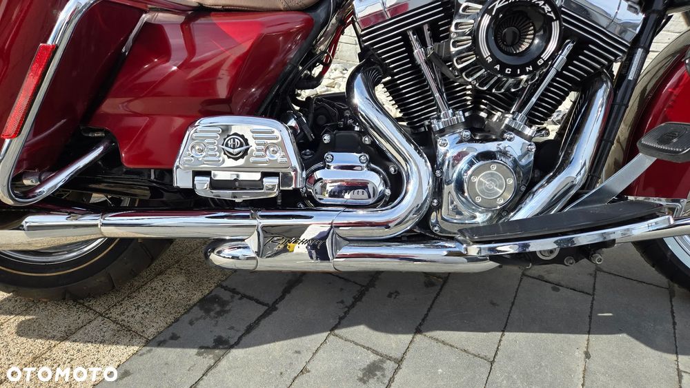 Harley-Davidson Touring Road King - 2