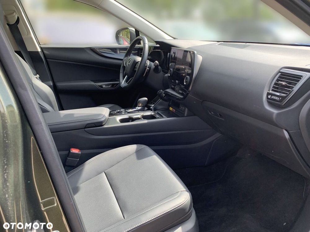 Lexus NX 350h Business AWD - 13