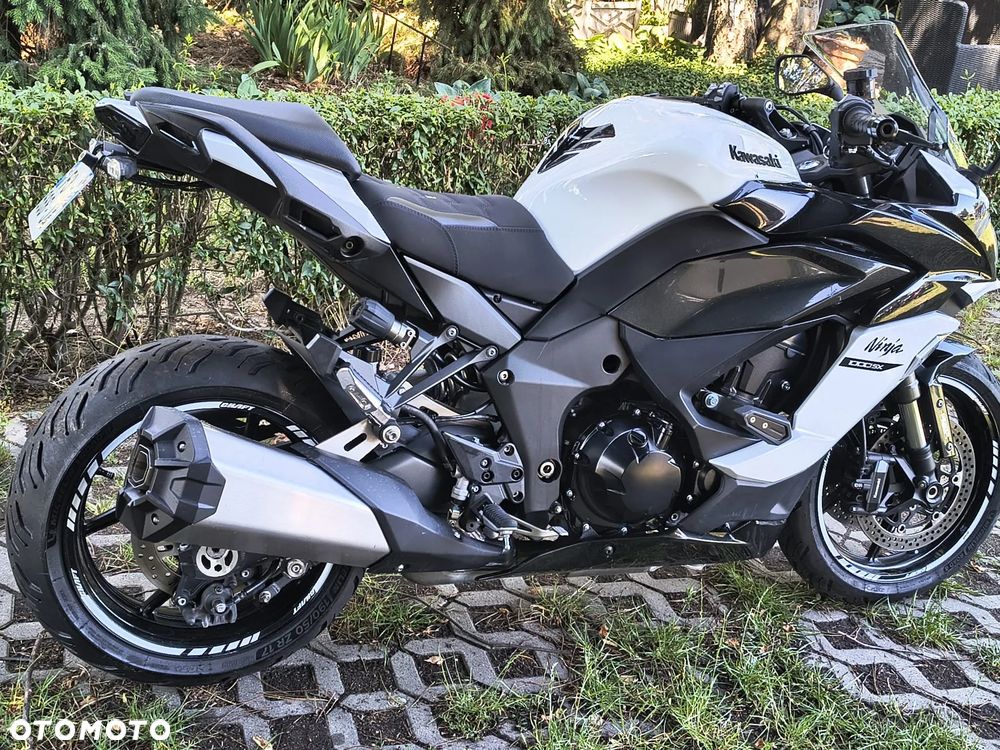 Kawasaki Ninja 1000 SX - 11