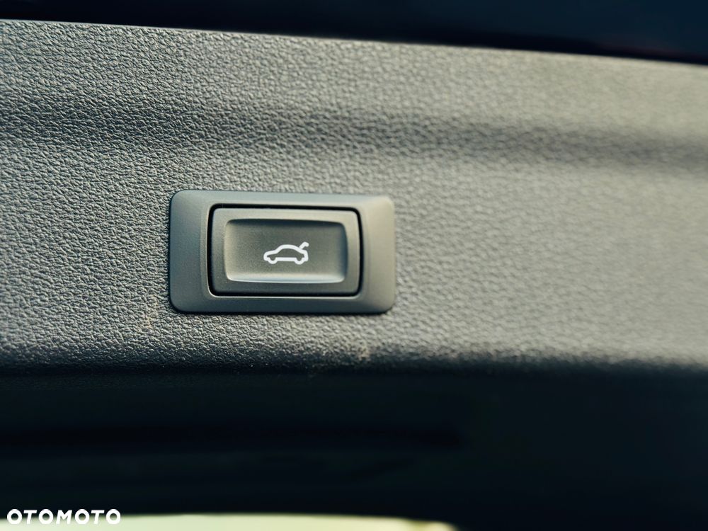 Audi A6 Avant 35 TDI S tronic design - 18