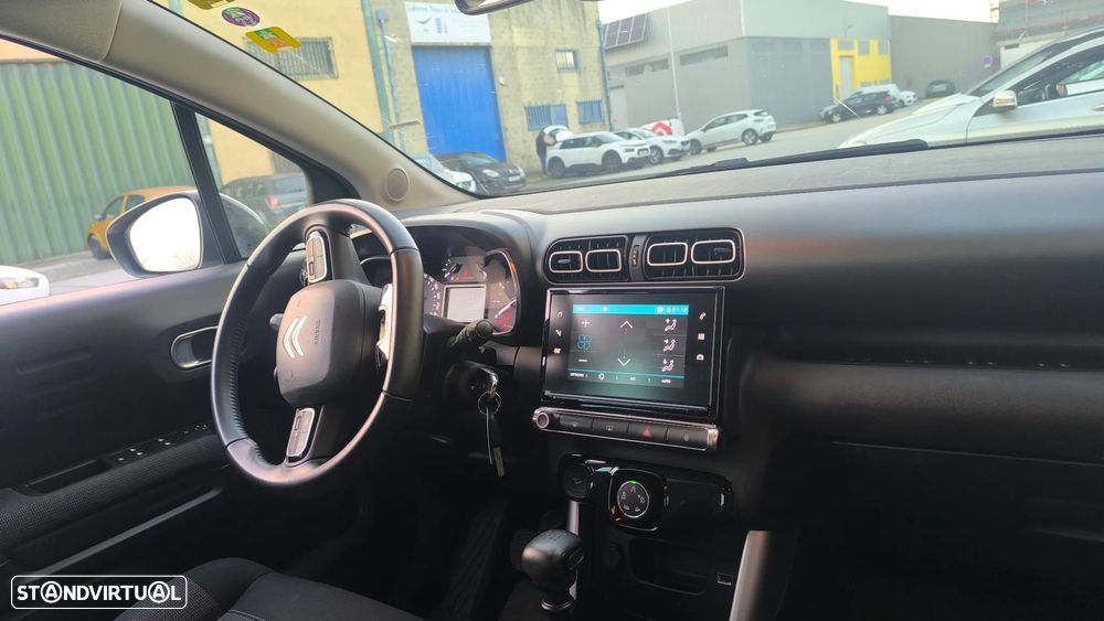 Citroën C3 Aircross 1.2 PureTech Shine - 16