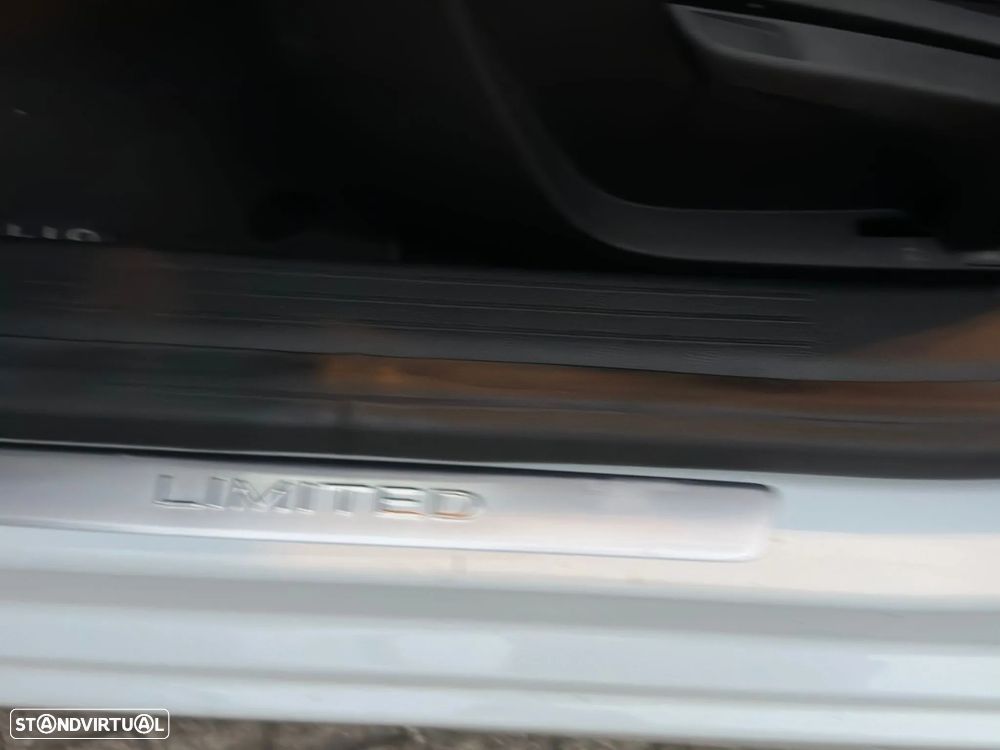 Renault Clio 1.5 Blue dCi Limited - 13