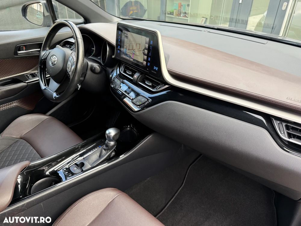 Toyota C-HR 1.8 HSD 4x2 CVT C-lassy - 11