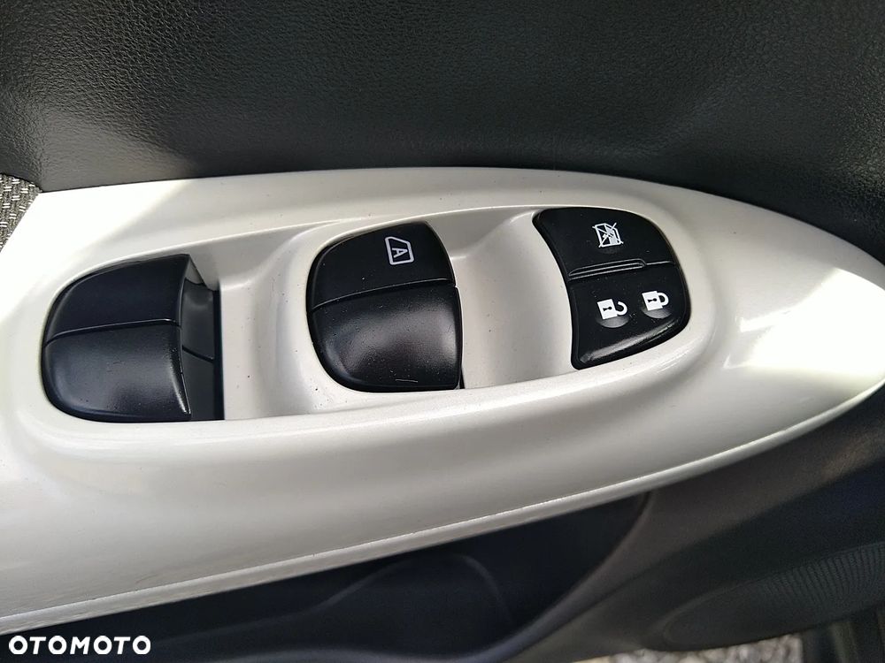 Nissan Juke 1.2 DIG-T N-Connecta - 22