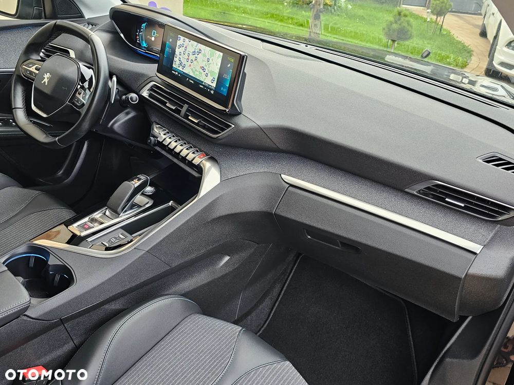 Peugeot 3008 225 e-EAT8 Allure Pack - 32