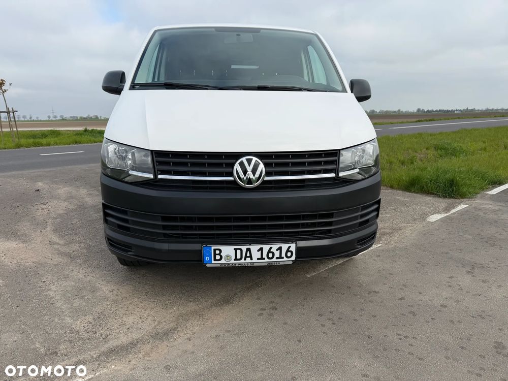Volkswagen Transporter - 2