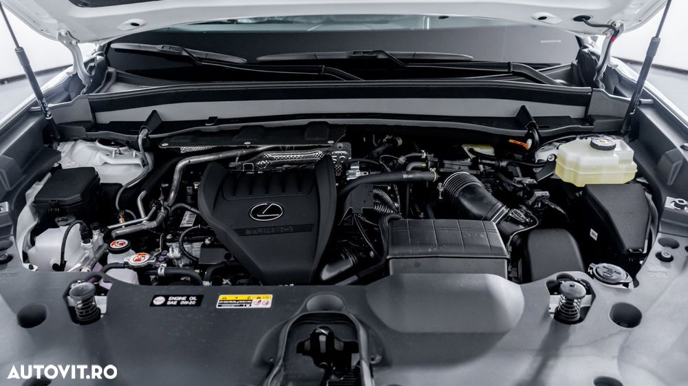 Lexus TX500 H - 39