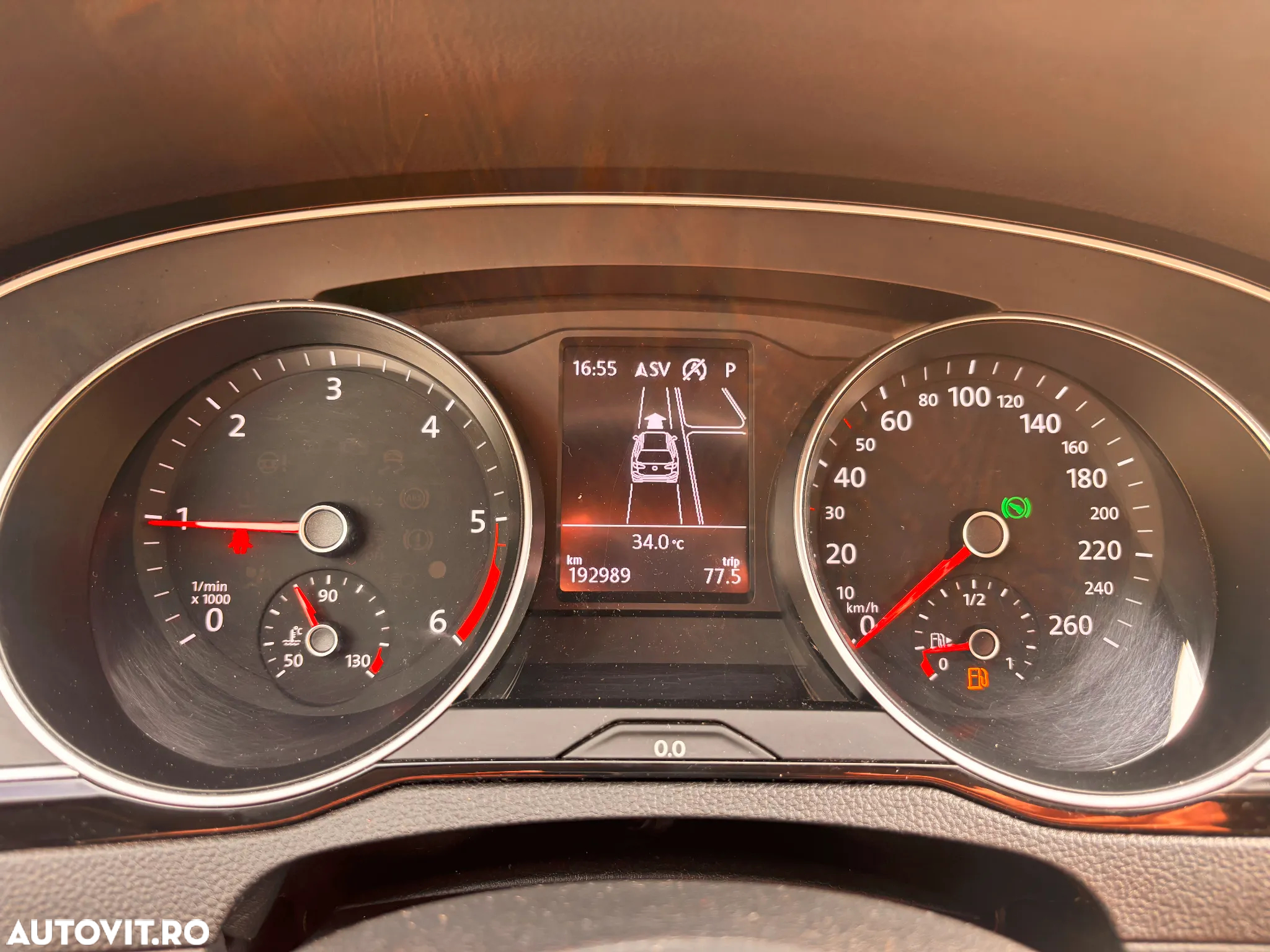 Volkswagen Passat - 16