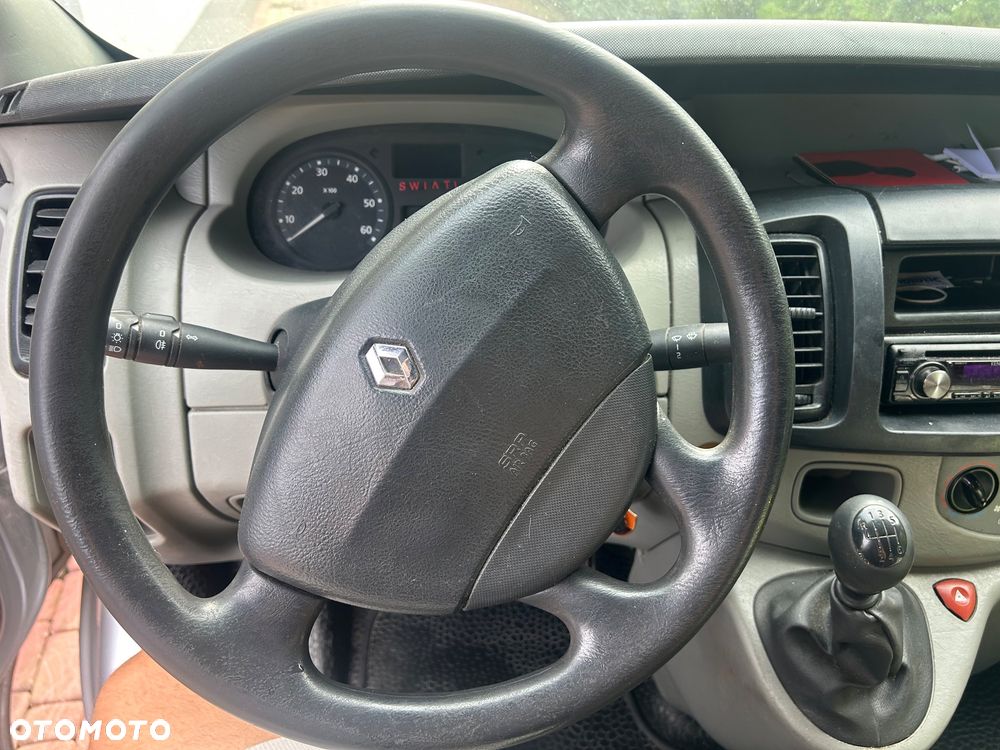 Renault Trafic - 8