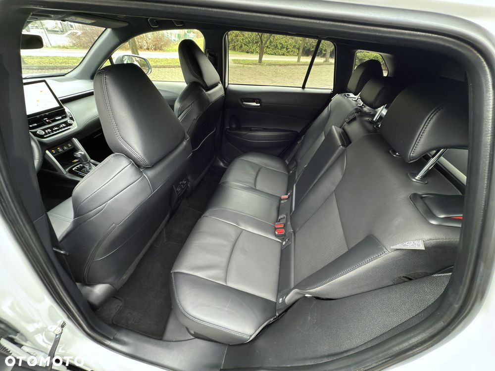 Toyota Corolla Cross 2.0 Hybrid Executive AWD - 9