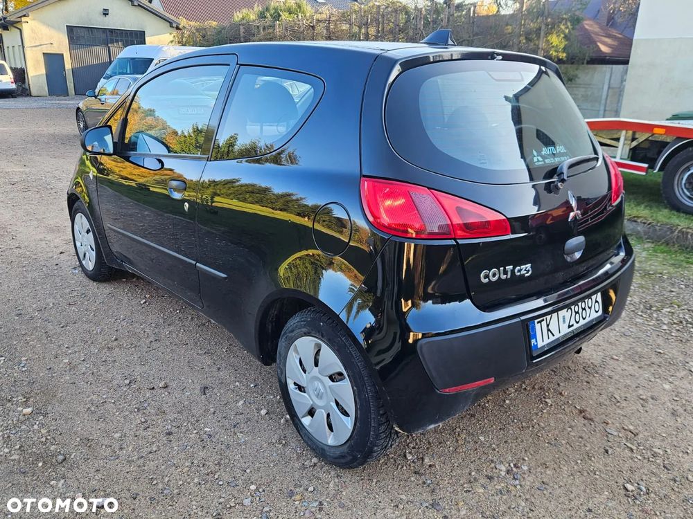 Mitsubishi Colt - 15