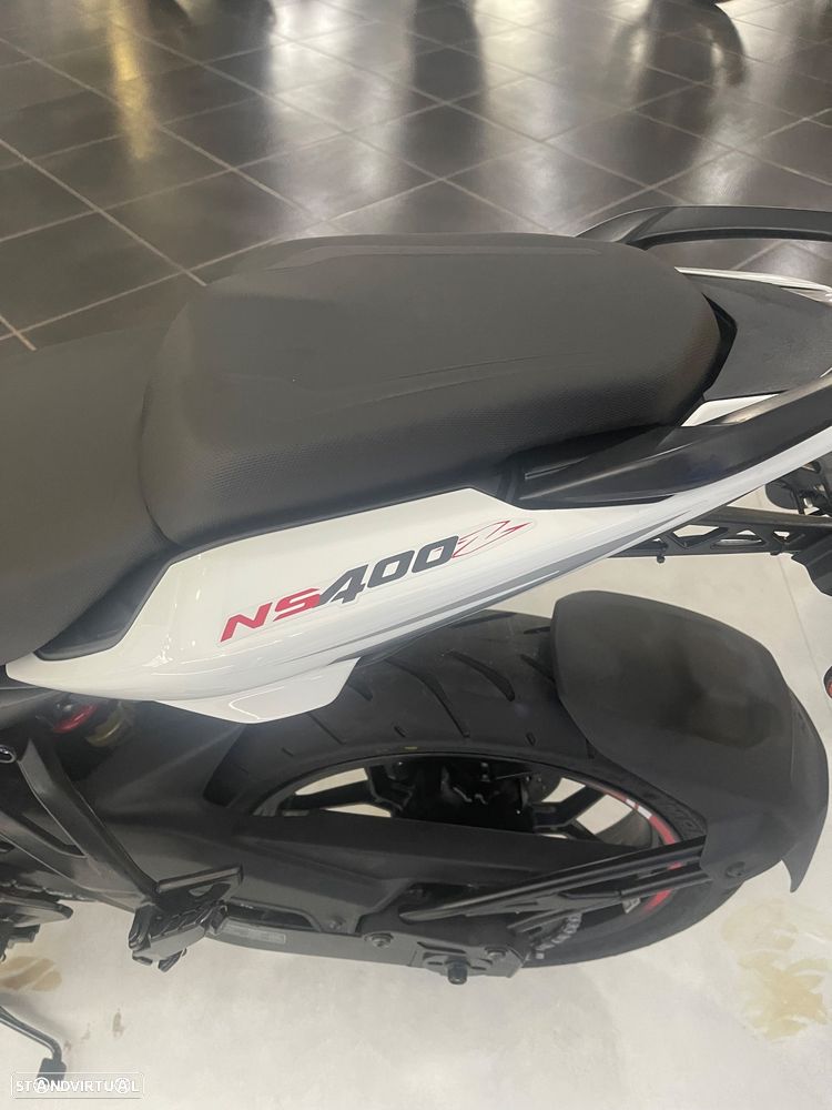 Bajaj Pulsar NS Pulsar ns 400 - 4