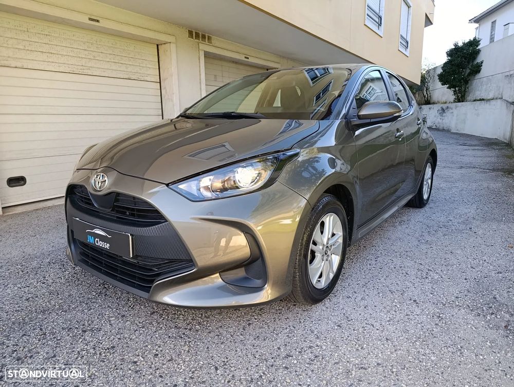 Toyota Yaris 1.0 VVT-i Exclusive - 3