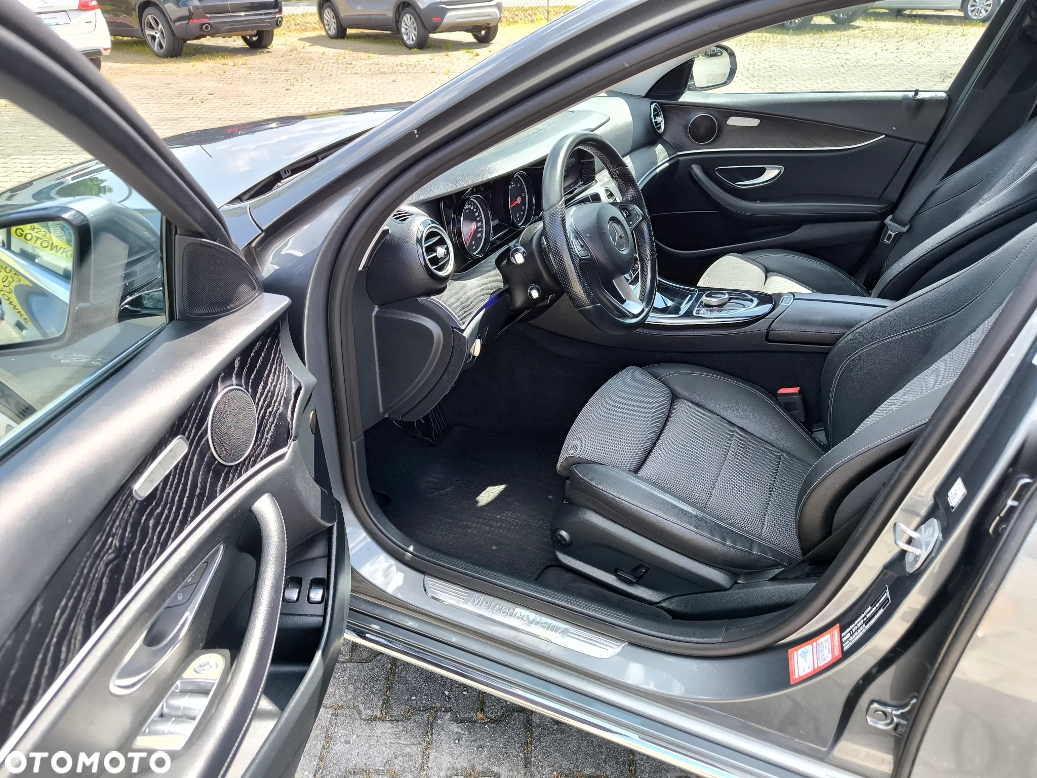 Mercedes-Benz Klasa E 200 d 9G-TRONIC - 20