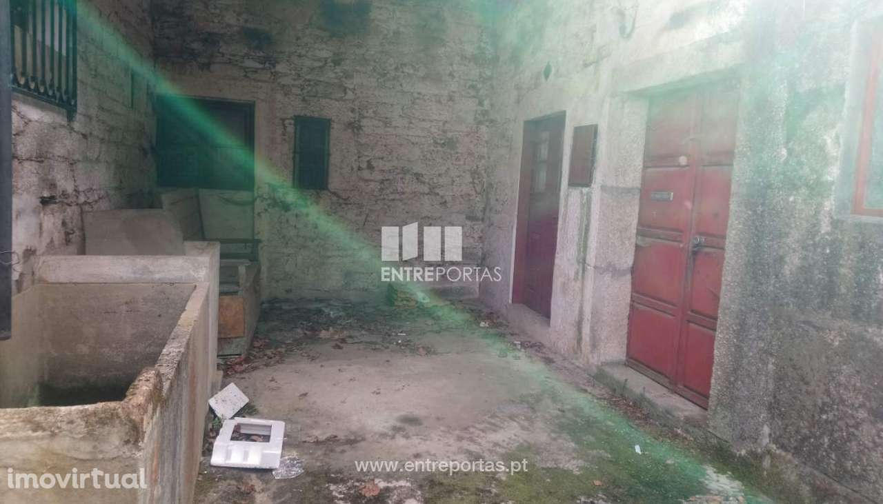 Venda Moradia de pedra para restauro, Gestaçô, Baião - Grande imagem: 5/31