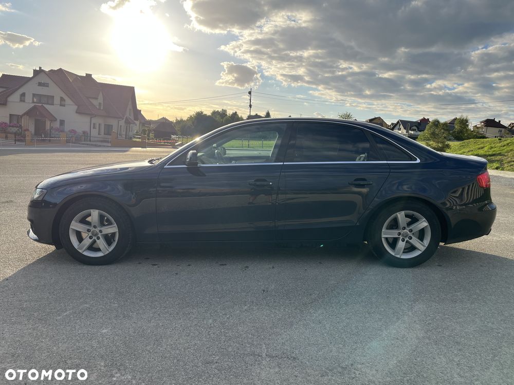 Audi A4 Limousine - 3
