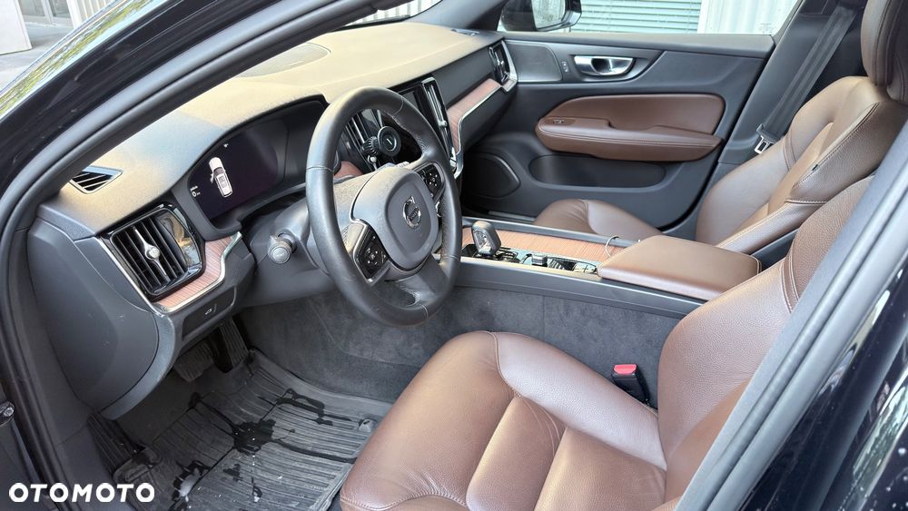 Volvo V60 B5 B AWD Plus Bright - 13