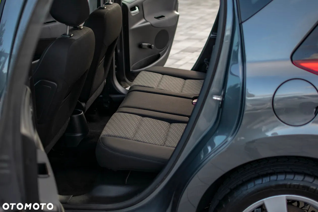 Peugeot 207 - 35
