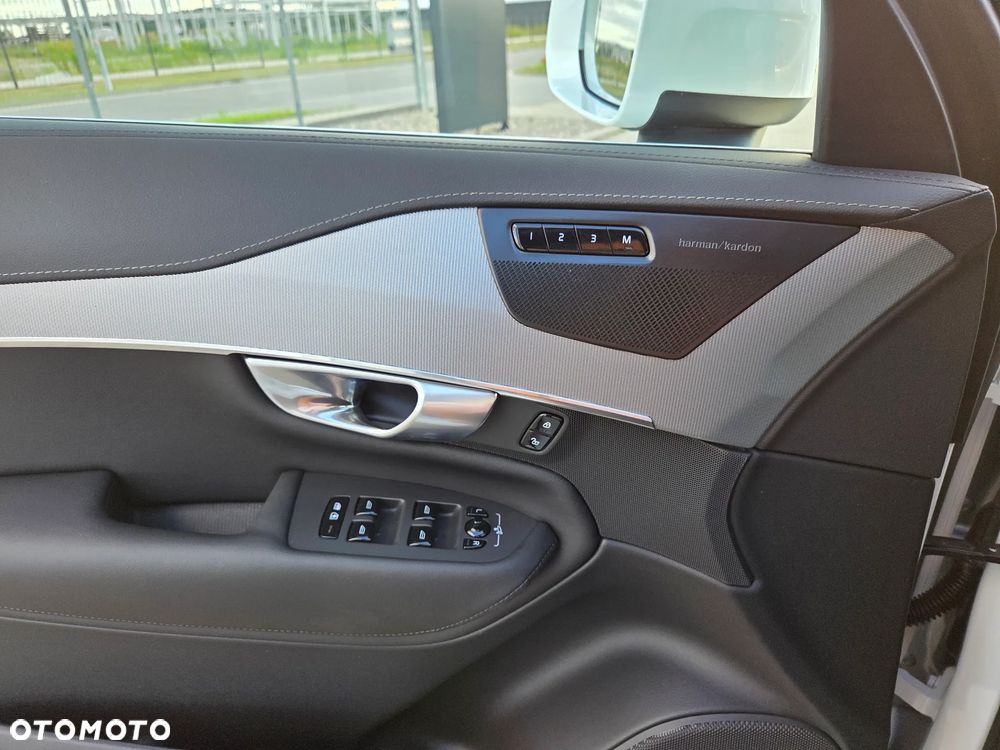 Volvo XC 90 B5 D AWD Plus Bright - 31