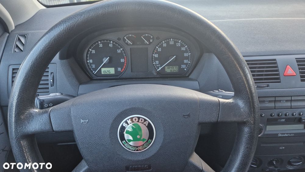 Skoda Fabia 1.4 16V Elegance - 17