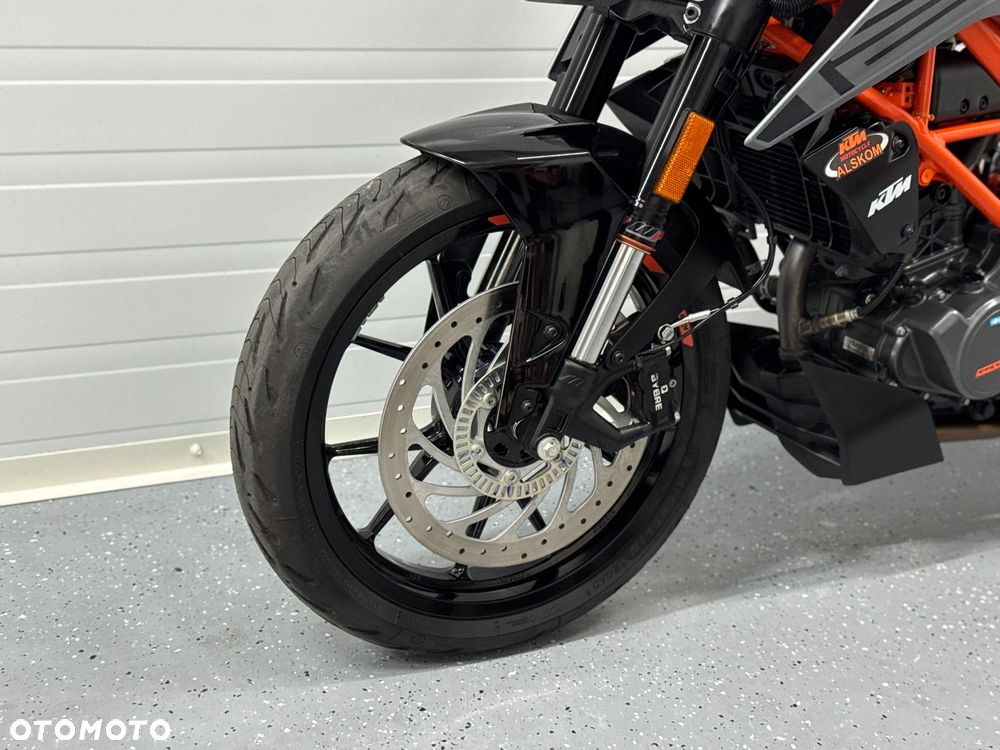 KTM Duke 125 - 19