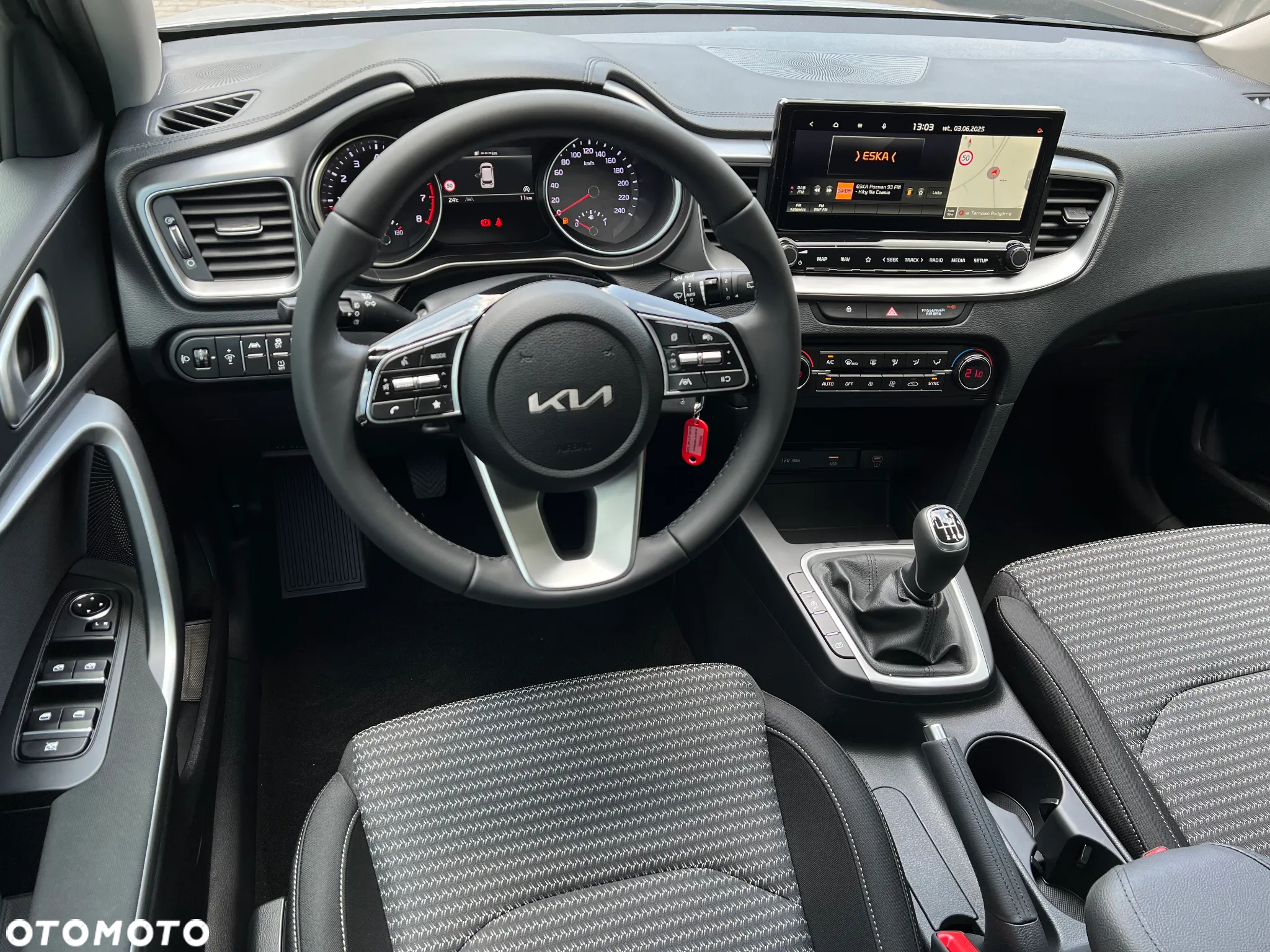 Kia Ceed 1.5 T-GDI M - 11
