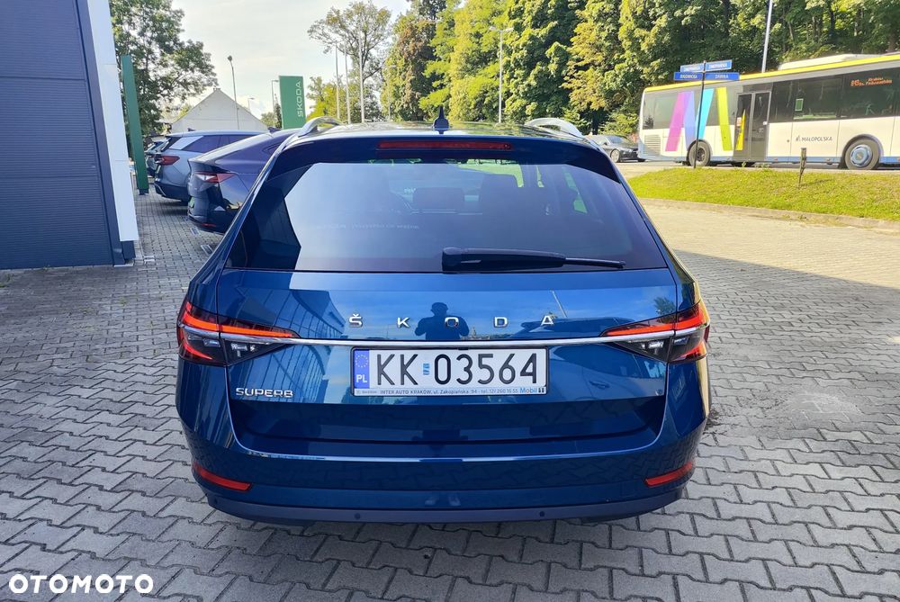 Skoda Superb 2.0 TDI SCR Style DSG - 5