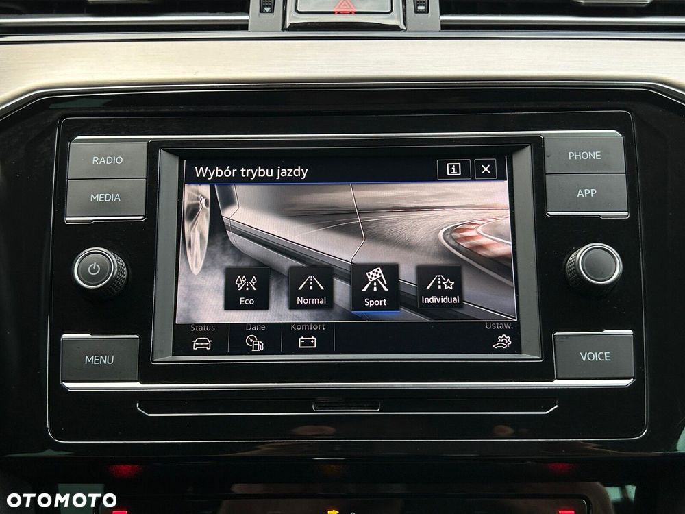 Volkswagen Passat 2.0 TDI EVO Elegance DSG - 31