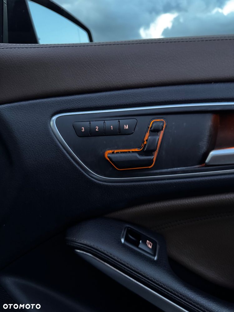 Mercedes-Benz CLA - 30