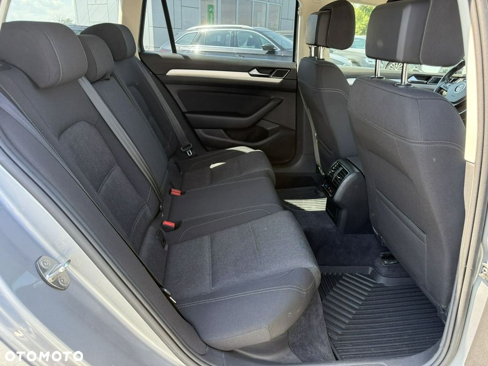 Volkswagen Passat Variant 2.0 TDI BMT Comfortline DSG - 13