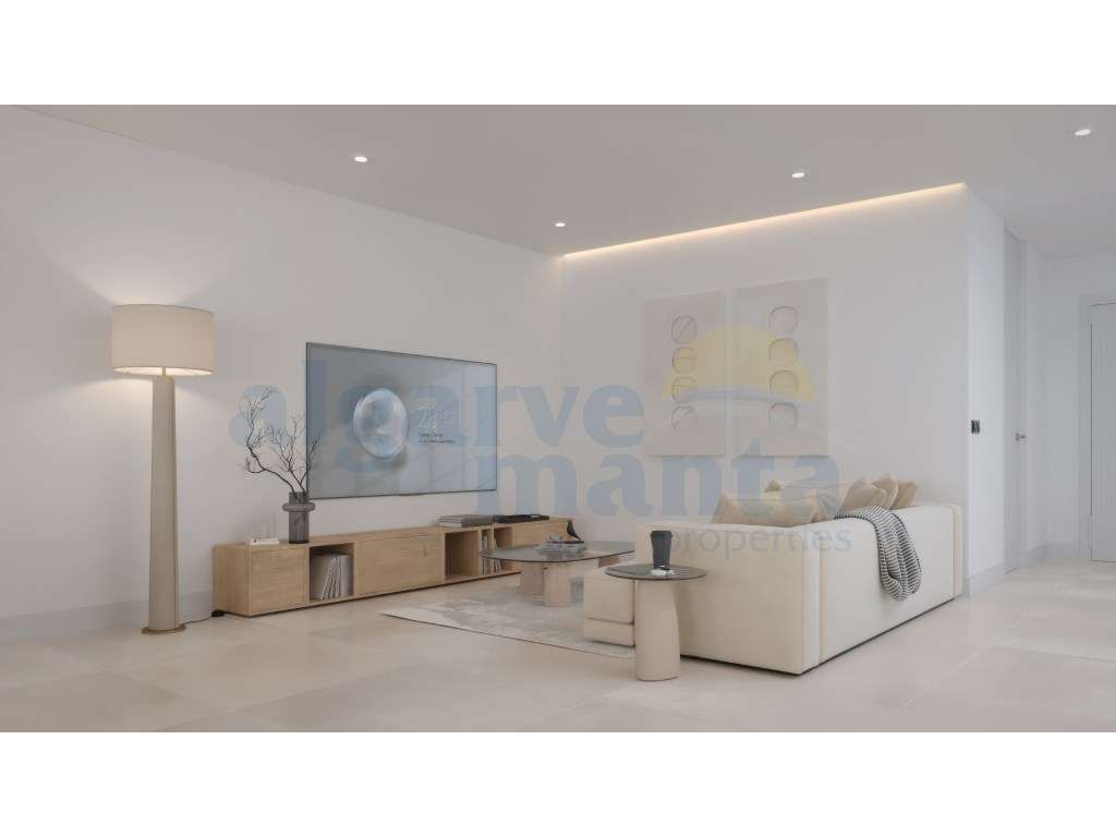 Moradia T3+2 Nova com Piscina e Garagem- Perto da Praia da Lota - Grande imagem: 4/18