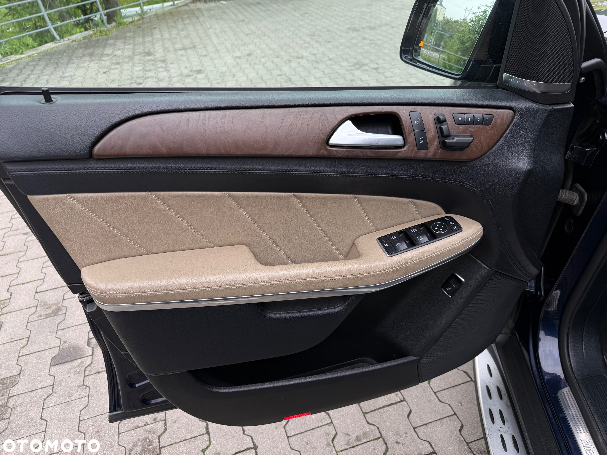 Mercedes-Benz GL 500 4-Matic - 23